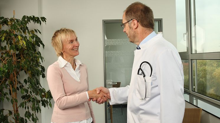 Bei der Wahl der richtigen Krankenversicherung sollten Fakten und nicht nur das Bauchgefühl entscheiden. Foto: Benito Barajas/SIGNAL IDUNA