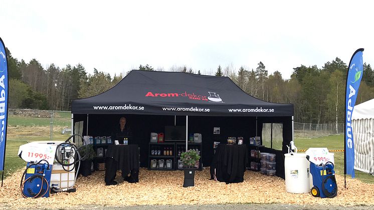Arom-dekor Kemis monter 1656 på Maskin Expo 2017.
