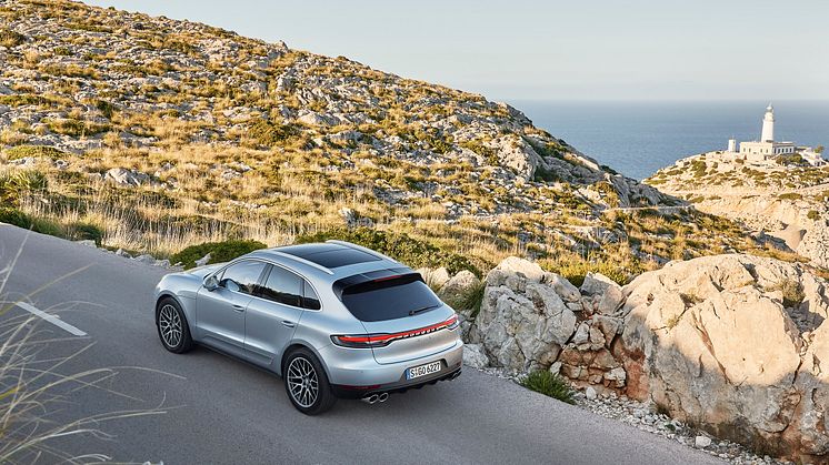 1_Porsche Macan S 