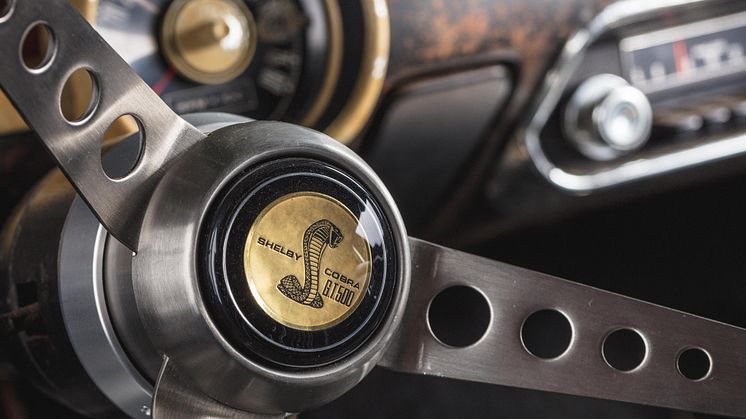 Original-1968-Mustang-Bullitt-replica-steering-wheel