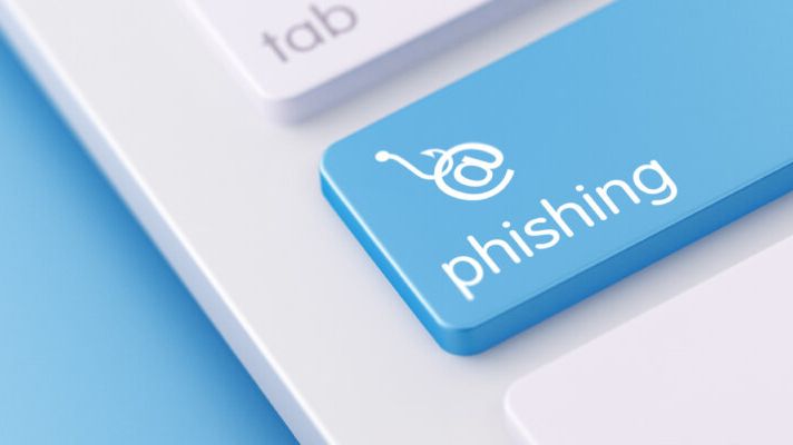 En tredjedel av alla nätfiskeattacker sker i Microsofts namn