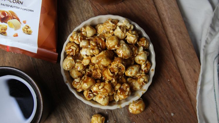 Popcorn-bowl-Lifestyle-salt-popcorn-TwinPop-snacks-Beriksson.jpg
