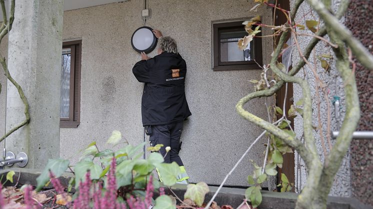 Botkyrkabyggens stora belysningsprojekt genomförs nu i Fittja och Alby