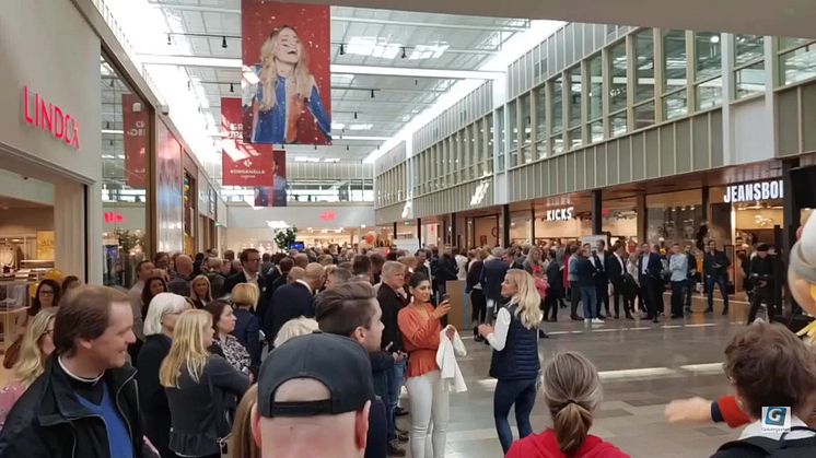 Golvimporten och invigning av Kongahälla