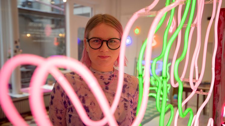 Josefin Eklund gästar Templet under januari/februari 2020 och designar konst för både hem och företag.