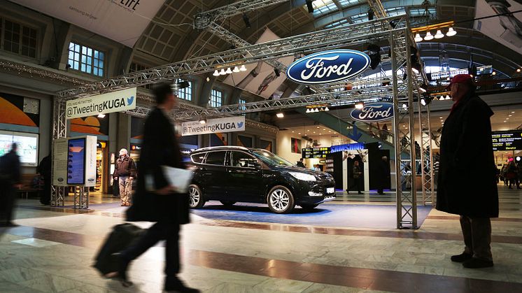 Nya Ford Kuga twittrar från centralstationen i Stockholm – nytt grepp från Ford vid lansering