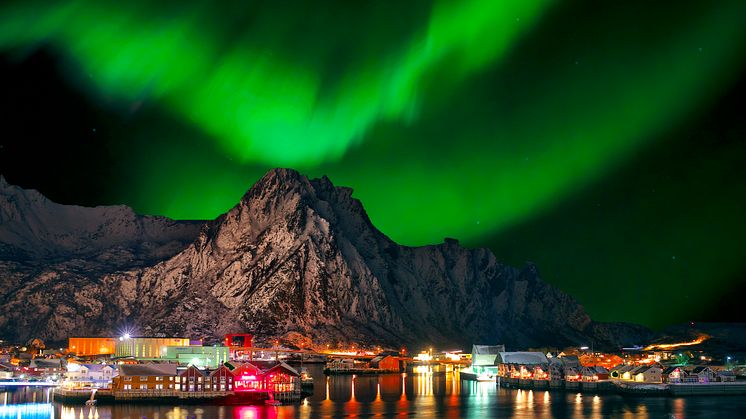 Northern_lights_Svolvar_Norway_HGR_101238_Photo_Photo_Competition