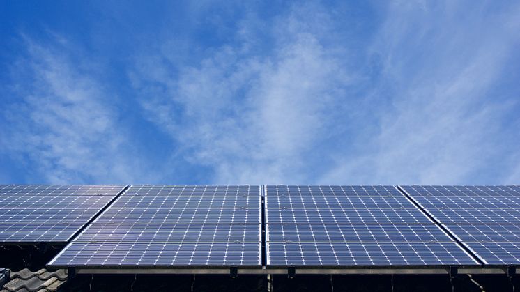 Ab dem 1. Januar fallen die ersten Solaranlagen aus der 20-jährigen Förderdauer des Erneuerbare-Energien-Gesetzes. Das Bayernwerk bietet nun eine Lösung an.