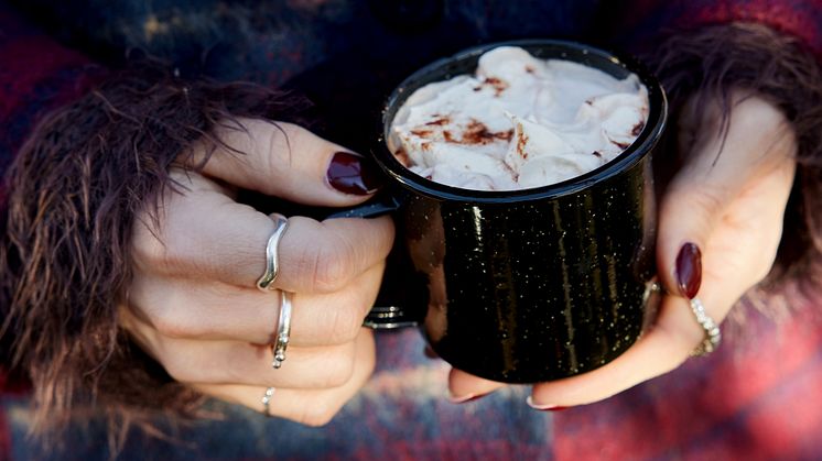 Doris enamel mug, Sagaform AW23