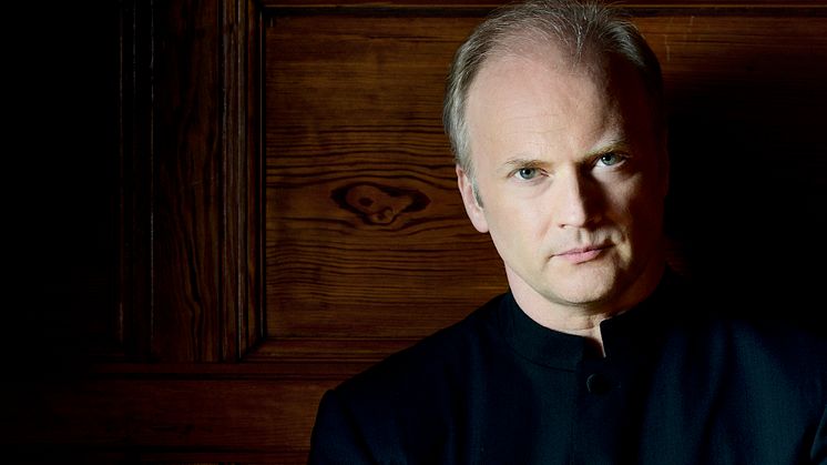 Gianandrea Noseda is joining Janine Jansen and The Royal Stockholm Philharmonic Orchestra for the Nobel Prize Concert 2016. Photo: Sussie Ahlburg.