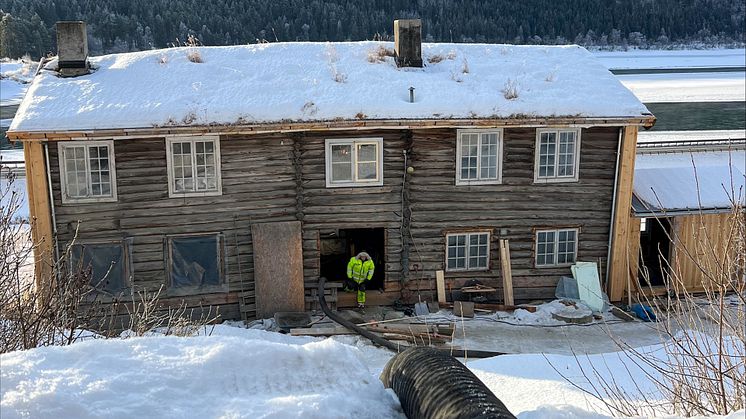 uleberg-blasing-feb25-16-9.jpg