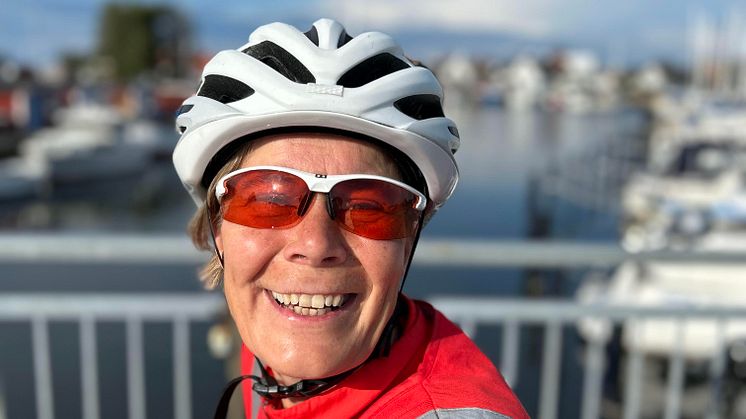 Jenny Ljungberg, cykeläventyrerskan med hjärta för frihet och självständighet, har inte bara trampat genom landskapet – hon har cyklat rakt in i hjärtat av inspiration och förändring.