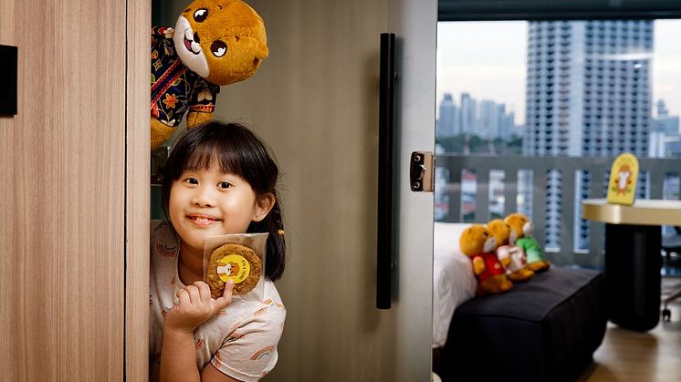 The ‘Stay, Hide and Seek with Otah & Friends’ package includes an adorable Otah the otter mascot plush toy from the Singapore series, two limited-edition Otah & Friends cushions and one Otah & Friends clue kit with delectable snacks included