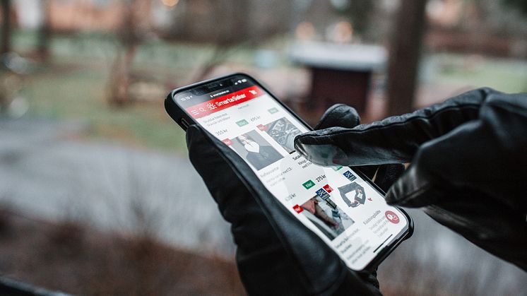 Bruk mobilen med hanskene på!