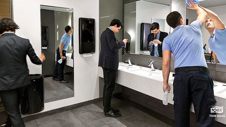Arbetsgivare behöver se över möjligheten till hygienstandarden på arbetsplatserna.