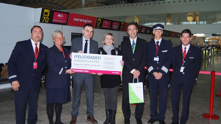 Una abogada de Elda, pasajera cuatro millones de Norwegian en Alicante-Elche