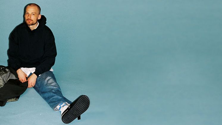Under våren åker hiphopstjärnan Broder John ut på turné och gör ett av sina stopp på Sara kulturhus.