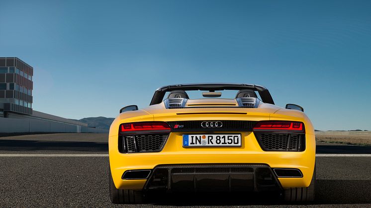 Audi R8 Spyder - bag