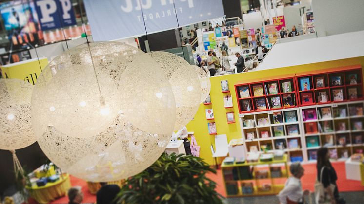 Göteborgs Stad deltar på årets bokmässa och diskuterar bland annat frågor om läsfrämjande åtgärder, bibliotekens demokratiuppdrag och förskolans möjligheter.