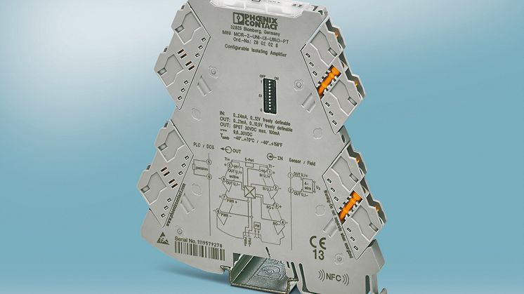 Highly compact and universal 4-way signal conditioner