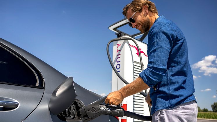 Mercedes-Benz Plug & Charge
