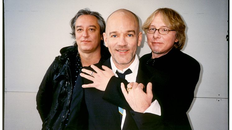 R.E.M. - rakt in på topplistorna med nya albumet Accelerate!