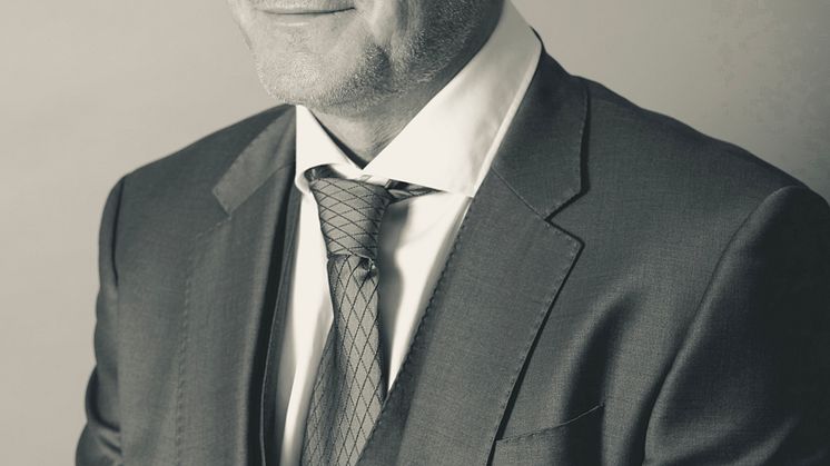 Andrew Cooper Esq