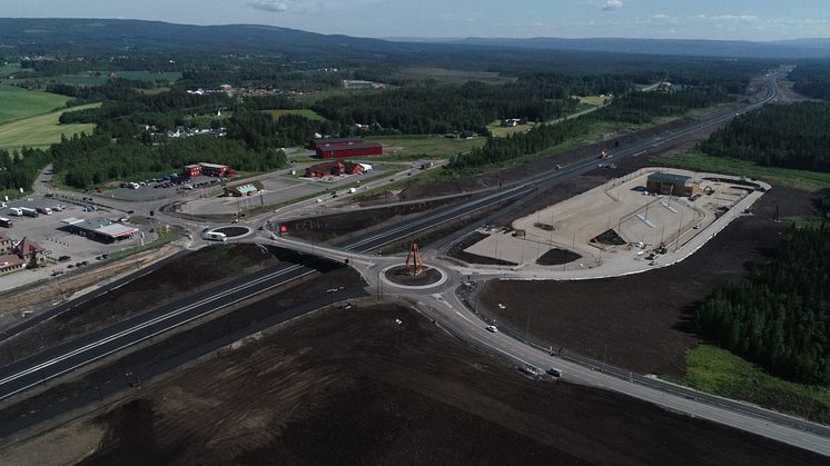 Det nye Ånestadkrysset  på OPS-prosjektet Rv. 3/25 Løten – Elverum. Prosjektet oppnådde Excellent i Whole Team Award. Foto: Erik Larsstuen/Statens vegvesen.