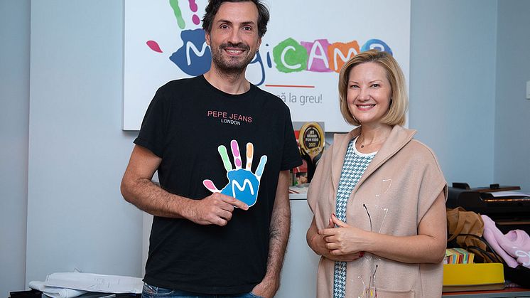 Alex Bratu (JYSK) și Melania Medeleanu (MagicCAMP)