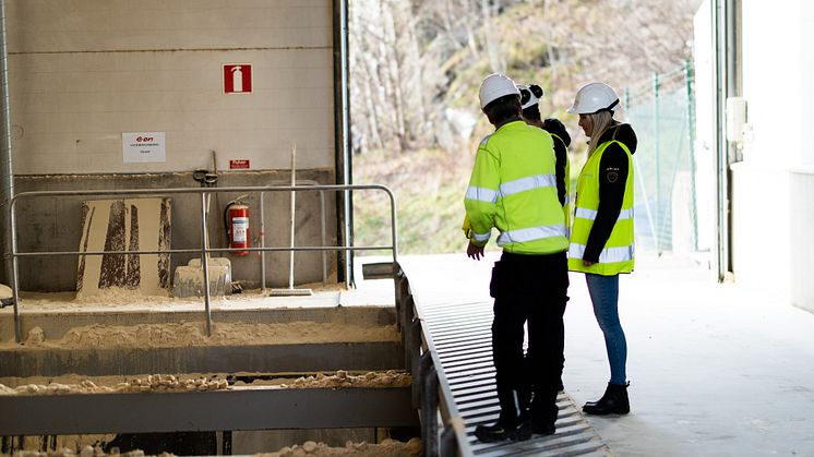 Bränsleficka vid Solör Bioenergis fjärrvärmeanläggning i Landvetter.  Foto: Finemanget