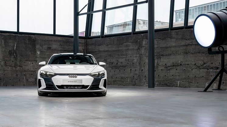 Audi e-tron GT (Gletsjerhvid)