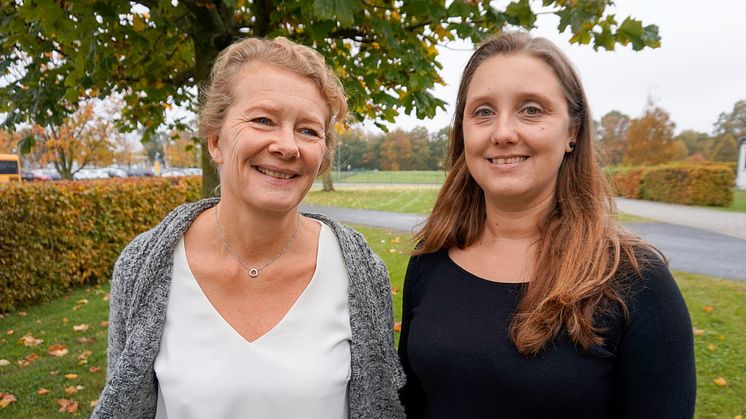 Monica Svensson och Ulrika Palmgren, som skrivit varsin masteruppsats om mellanchefernas roll, har bollat idéer och kommit fram till att de olika aspekterna faktiskt hänger ihop.