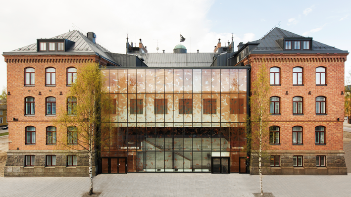Nya ingången till artonnittiosju