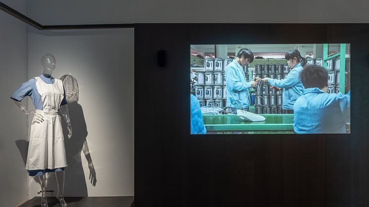 Revital Cohen, Tuur Van Balen, 75 watt, 2013. Nurse’s uniform with apron from Rigshospitalet, Copenhagen, 1960s