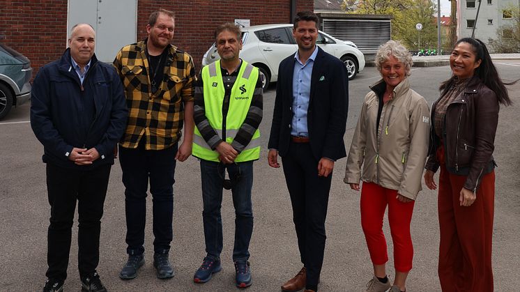 NY AVTALE:  Sales Manager John Avila hos Canon Business Center Oslo og Teamleder Digital Arbeidsplass Gry Heidi Dahl hos Sporveien ser frem mot et langt og godt samarbeid. 