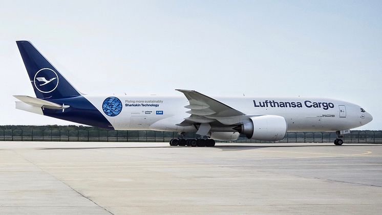 Nature as a role model: Lufthansa Group and BASF roll out sharkskin technology