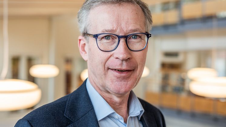 Lars Hultman