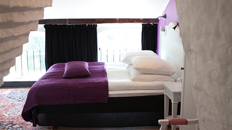 Room 405 