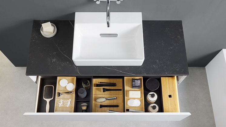 Geberit ONE_1200_weiss_Organisationsystem_light stripes, drawer_1_Original