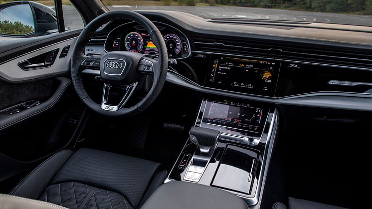 Audi Q7 TFSI e quattro (PHEV)