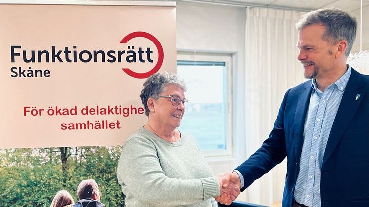Gerd Winoy Mowitz, ordförande för Funktionsrätt Skåne och Per Einarsson (KD), ordförande för psykiatri-, habilitering och hjälpmedelsnämnden.