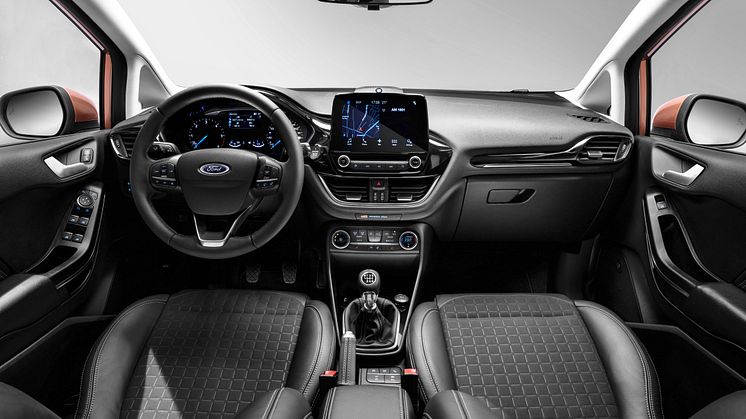 FORD_FIESTA_TITANIUM_COCKPIT