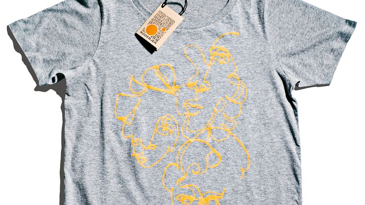 Rodebjer designar t-shirts för mamma och barn till förmån SOS Barnbyar