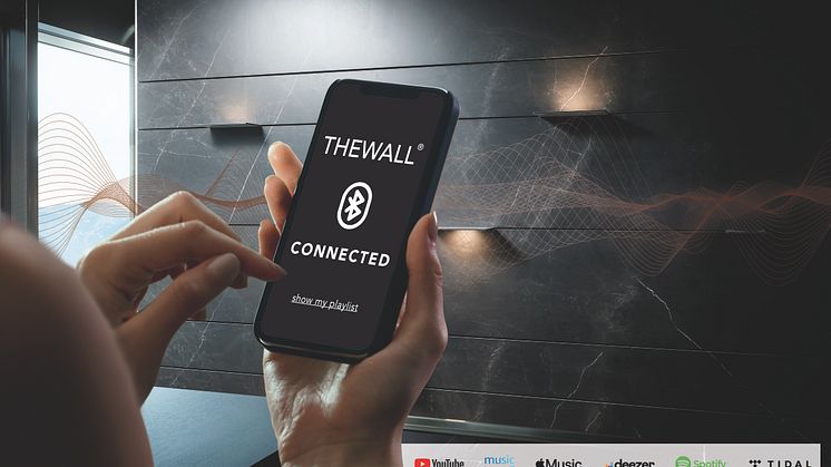 Technisiertes Rückwandsystem von THEWALL mit unsichtbarem Sound von WHD: Integriert, vernetzt und stylisch.