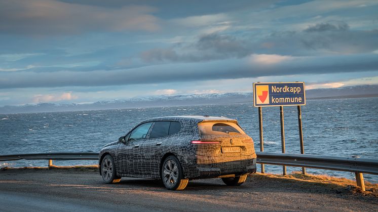 BMW iX genomgår de sista vintertesterna på Nordkap