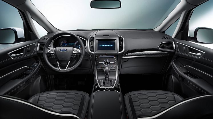 Ford S-MAX Vignale ble vist for første gang på den internasjonale bilutstillingen i Geneve. Her med interiørbilde.
