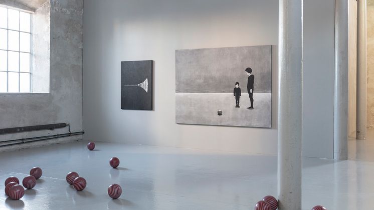 Installationsvy: Okänt Land, Laleh Kazemi Veisari, Färgfabriken 2022. Foto: Johan Österholm