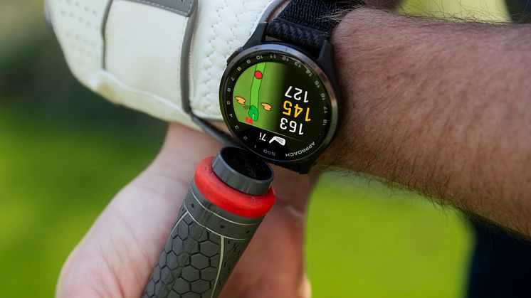 Garmin_Approach CT1_Lifestyle3.jpg