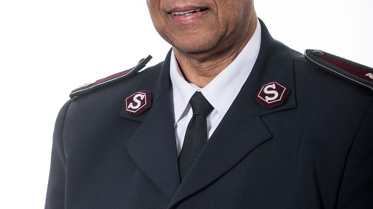 Individens rätt att utöva sin tro är en viktig aspekt av de mänskliga rättigheterna, menar Frälsningsarméns ledare i Sverige Clive Adams.