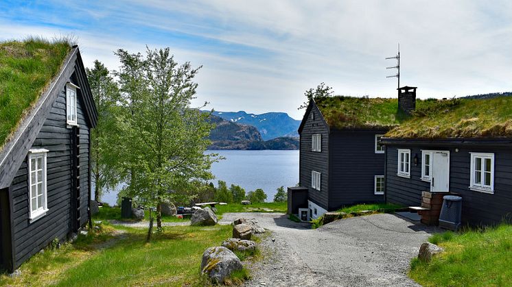 Kjøl ned hytta med varmepumpe i sommer